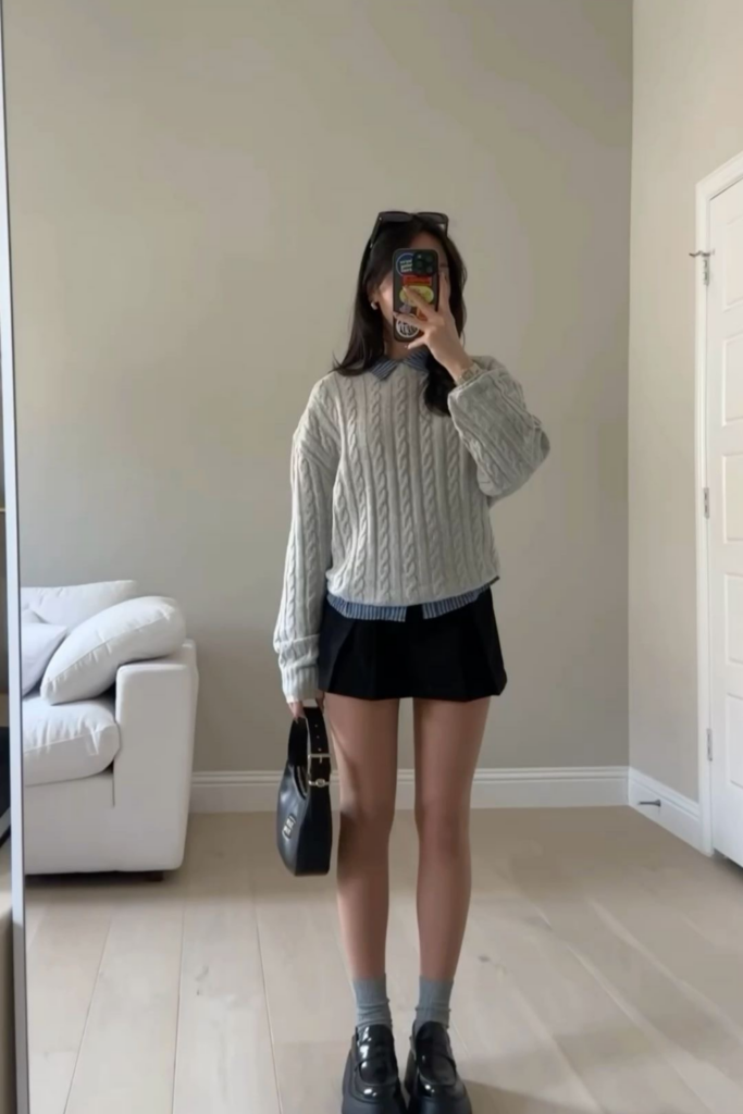26 University Outfits to Look Hot AF (Even When You Pulled an All-Nighter)