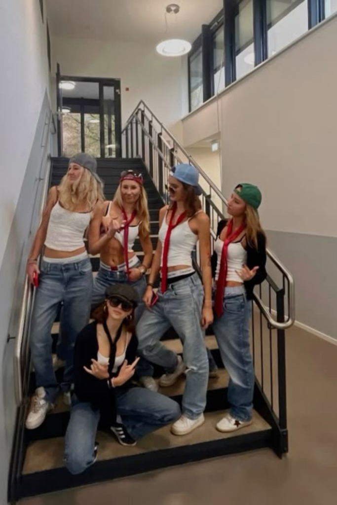36 Group Halloween Costumes That’ll Make You the Coolest Coven in the Room 36 Group Halloween Costumes That’ll Make You the Coolest Coven in the Room