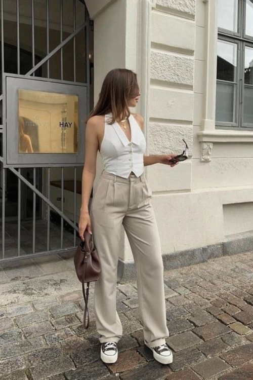 Think Beige Pants Are Basic? These 18 Outfits Will Shut You Up Think Beige Pants Are Basic? These 18 Outfits Will Shut You Up
