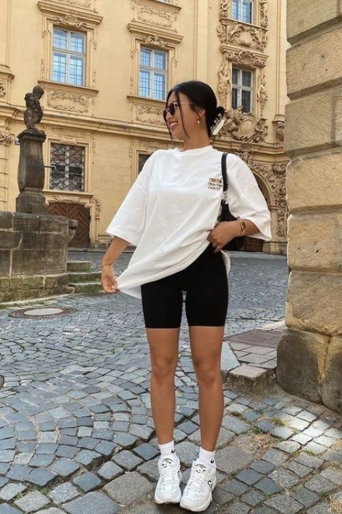 19 Biker Shorts Outfits Every Stylish Girl Is Copying Right Now 19 Biker Shorts Outfits Every Stylish Girl Is Copying Right Now