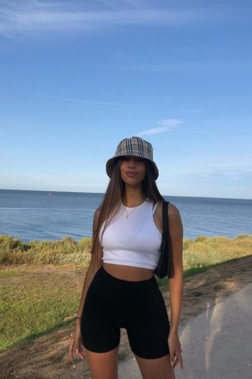 19 Biker Shorts Outfits Every Stylish Girl Is Copying Right Now 19 Biker Shorts Outfits Every Stylish Girl Is Copying Right Now