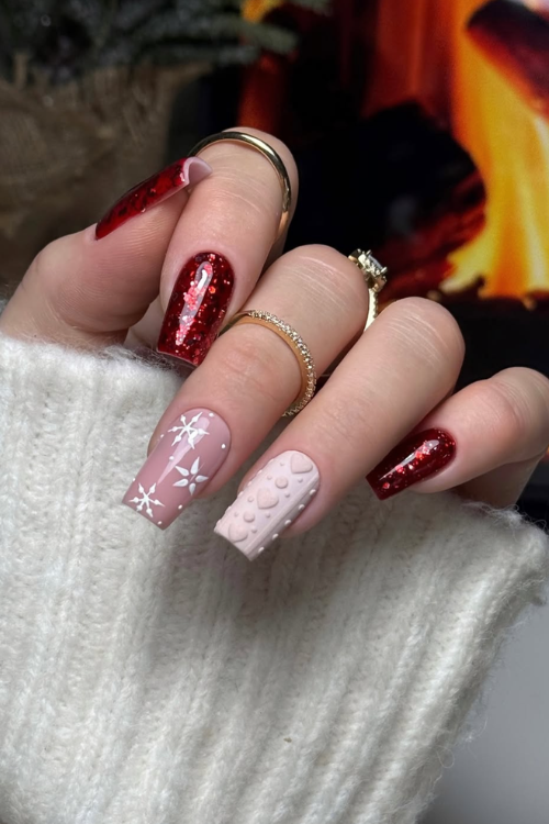 30 Holiday Nail Designs That Sparkle Harder Than the Tree 30 Holiday Nail Designs That Sparkle Harder Than the Tree