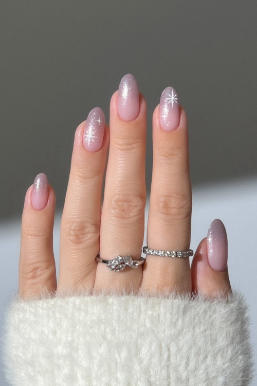 Santa Called—He Wants These 22 Pink Christmas Nails on the Nice List Santa Called—He Wants These 22 Pink Christmas Nails on the Nice List