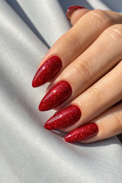 22 Red Christmas Nails So Hot They Outshine Rudolph’s Nose