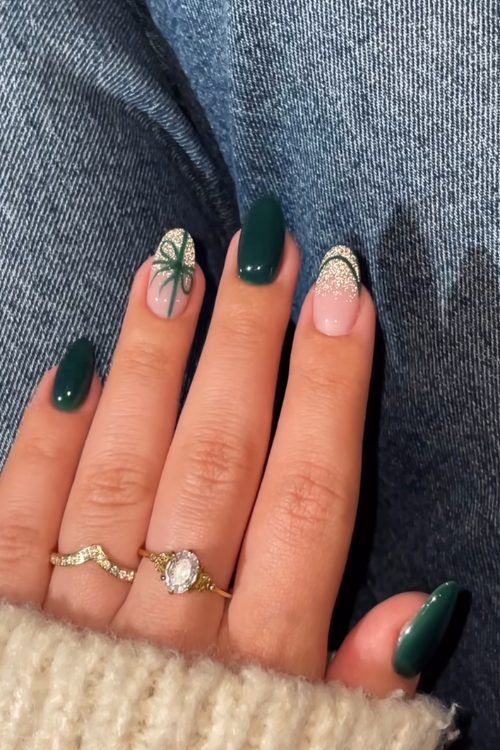 21 Simple Christmas Nails for Girls Who Like Pretty Without the Drama 21 Simple Christmas Nails for Girls Who Like Pretty Without the Drama