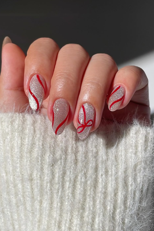 21 Simple Christmas Nails for Girls Who Like Pretty Without the Drama 21 Simple Christmas Nails for Girls Who Like Pretty Without the Drama