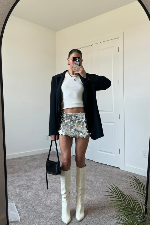 24 Winter Party Outfits That Guarantee You’re the Best-Dressed in the Room 24 Winter Party Outfits That Guarantee You’re the Best-Dressed in the Room