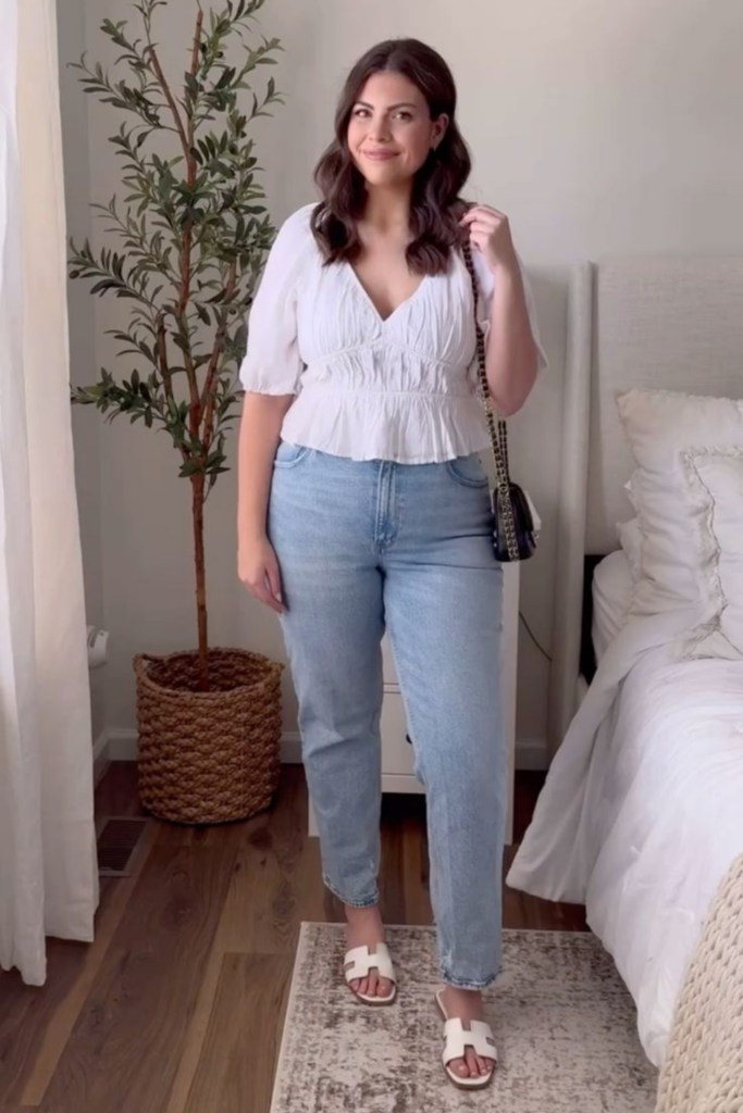 What to Wear If You Have Big Arms (Without Hiding Under Baggy Clothes) What to Wear If You Have Big Arms (Without Hiding Under Baggy Clothes)