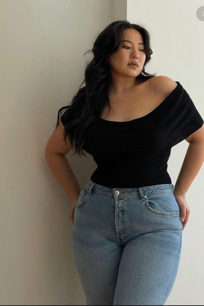 What to Wear If You Have Big Arms (Without Hiding Under Baggy Clothes) What to Wear If You Have Big Arms (Without Hiding Under Baggy Clothes)