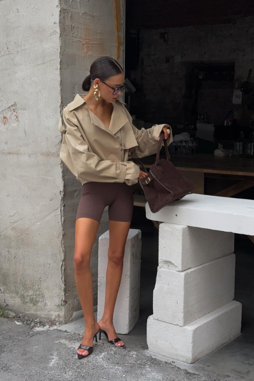 The 23 Brown Shorts Outfits That Take You From Coffee Runs to Cocktails The 23 Brown Shorts Outfits That Take You From Coffee Runs to Cocktails