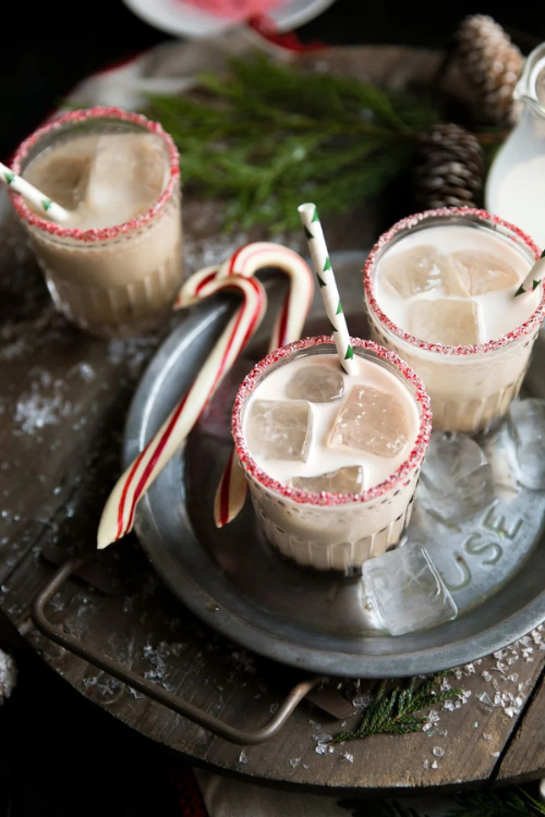 The 24 Christmas Cocktails That Instantly Turn You Into the Hostess of the Year