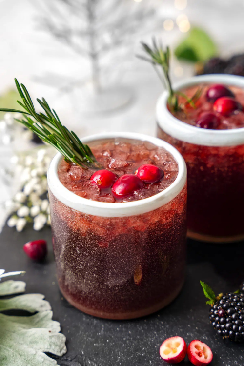 The 24 Christmas Cocktails That Instantly Turn You Into the Hostess of the Year