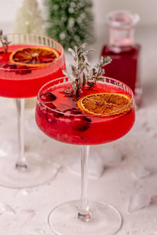 The 24 Christmas Cocktails That Instantly Turn You Into the Hostess of the Year
