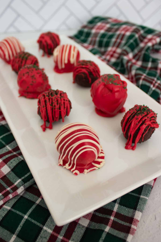 19 Most Addictive Christmas Snacks You’ll Want on Repeat 19 Most Addictive Christmas Snacks You’ll Want on Repeat