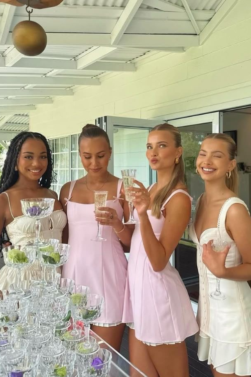 12 Garden Party Outfits That Make You the Best-Dressed Guest Every Time 12 Garden Party Outfits That Make You the Best-Dressed Guest Every Time