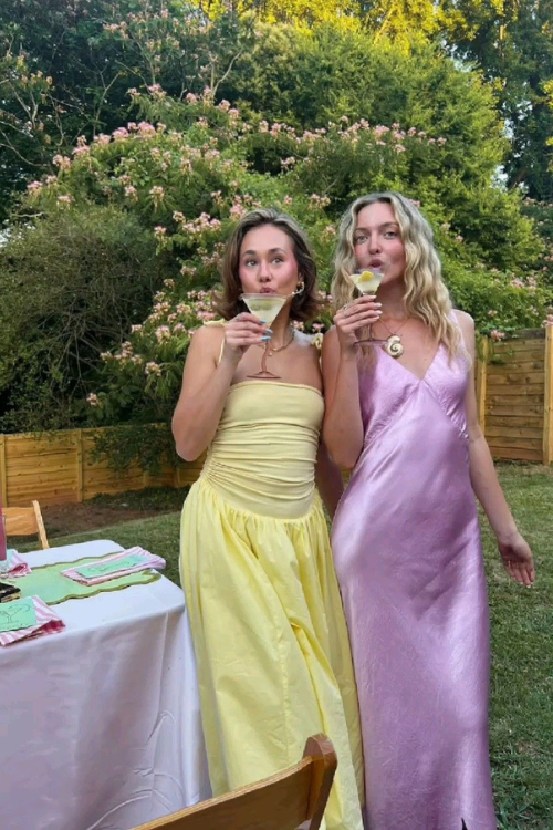 12 Garden Party Outfits That Make You the Best-Dressed Guest Every Time 12 Garden Party Outfits That Make You the Best-Dressed Guest Every Time