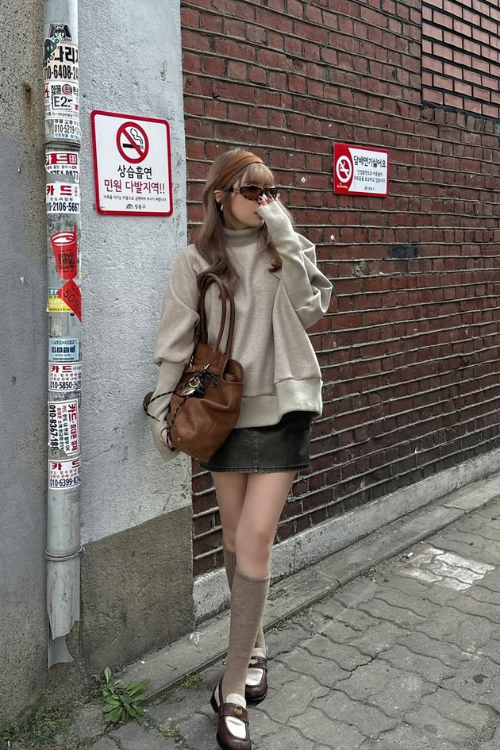 15 Hoodie and Skirt Outfits So Cute You’ll Want to Live in Them 15 Hoodie and Skirt Outfits So Cute You’ll Want to Live in Them