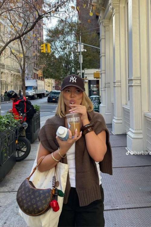 Girl, I'm Not Kidding! These 39 New York Outfits That Are Pure Fashion Fire! Girl, I'm Not Kidding! These 39 New York Outfits That Are Pure Fashion Fire!