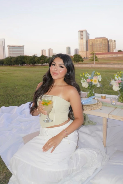 22 Cute AF Picnic Date Outfits to Make His Heart Flutter