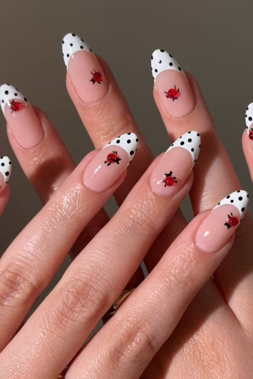 33 Polka Dot Nails That Make You Forget About French Tips 33 Polka Dot Nails That Make You Forget About French Tips