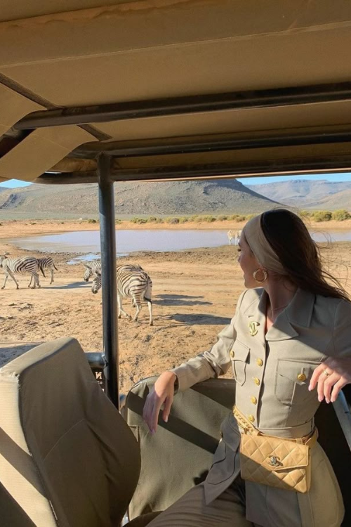 What to Wear to Safari to Look Wildly Chic & Make Everyone Go Heart-Eyed What to Wear to Safari to Look Wildly Chic & Make Everyone Go Heart-Eyed