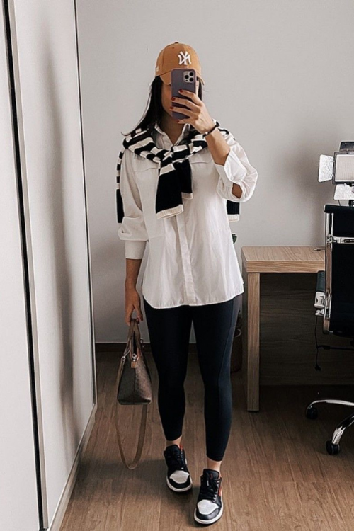 13 Soccer Mom Outfits That Make You the Hottest on the Sidelines 13 Soccer Mom Outfits That Make You the Hottest on the Sidelines