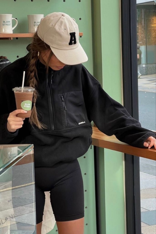 13 Soccer Mom Outfits That Make You the Hottest on the Sidelines 13 Soccer Mom Outfits That Make You the Hottest on the Sidelines
