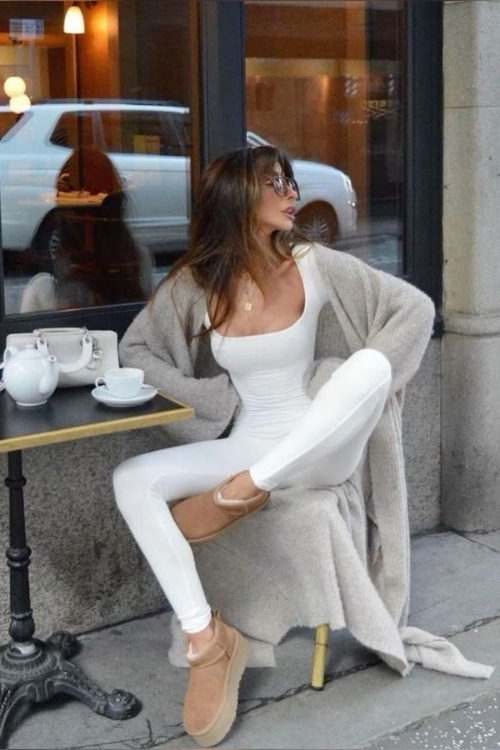 19 White Leggings Outfits That Make Casual Look Effortlessly Expensive 19 White Leggings Outfits That Make Casual Look Effortlessly Expensive