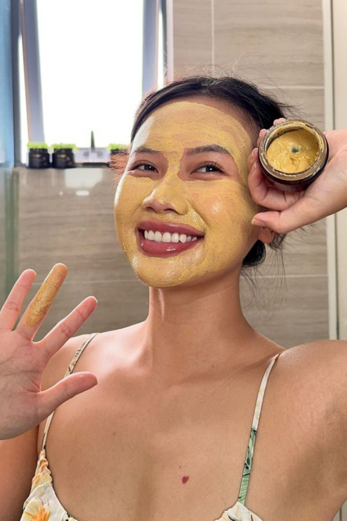 14 Genius Ways to Brighten Dull Skin Before You Even Touch Highlighter 14 Genius Ways to Brighten Dull Skin Before You Even Touch Highlighter