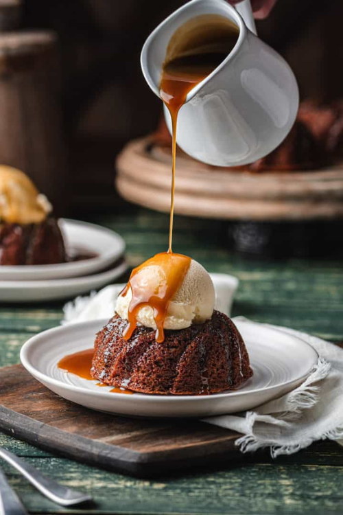 23 Festive Christmas Desserts Everyone Will Beg You to Make Again 23 Festive Christmas Desserts Everyone Will Beg You to Make Again