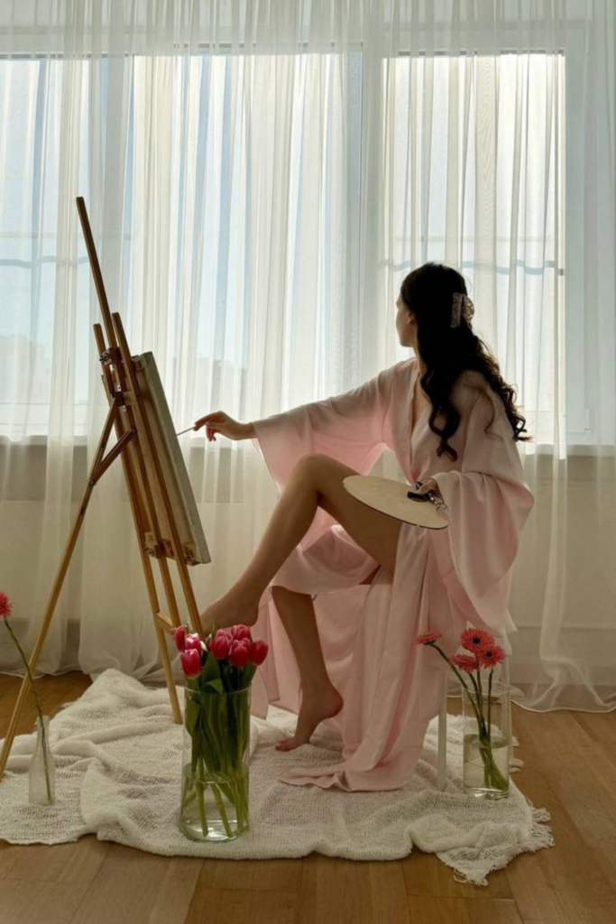 24 Feminine Habits That Make You Instantly More Attractive 24 Feminine Habits That Make You Instantly More Attractive