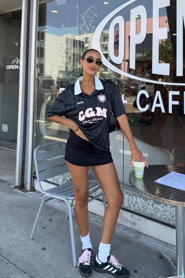 24 Soccer Mom Outfits That Make You the Hottest on the Sidelines 24 Soccer Mom Outfits That Make You the Hottest on the Sidelines