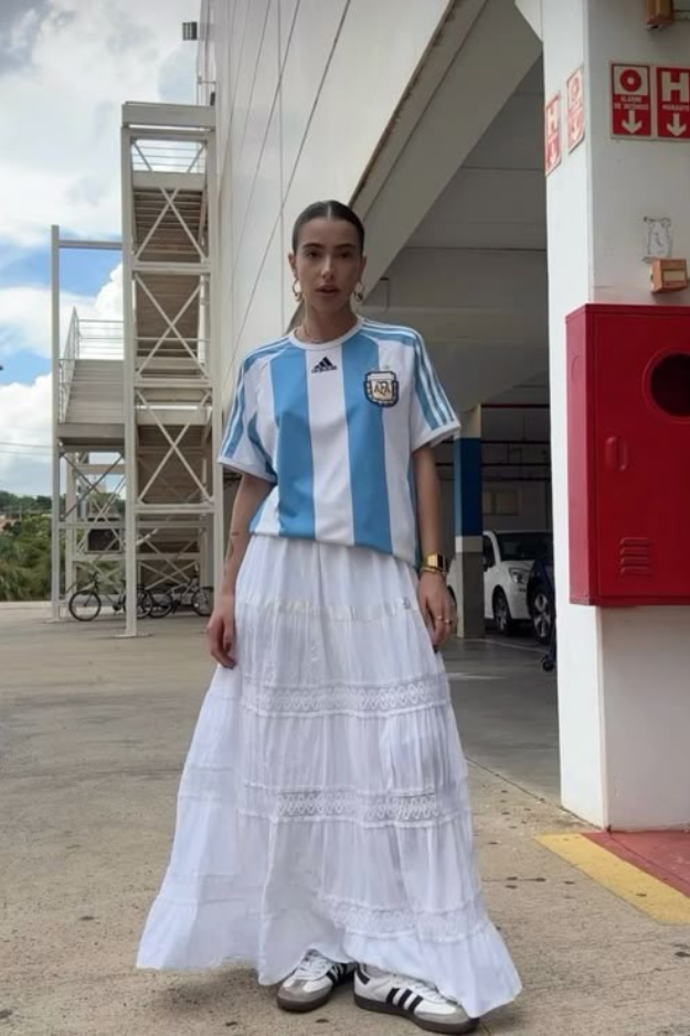 24 Soccer Mom Outfits That Make You the Hottest on the Sidelines 24 Soccer Mom Outfits That Make You the Hottest on the Sidelines