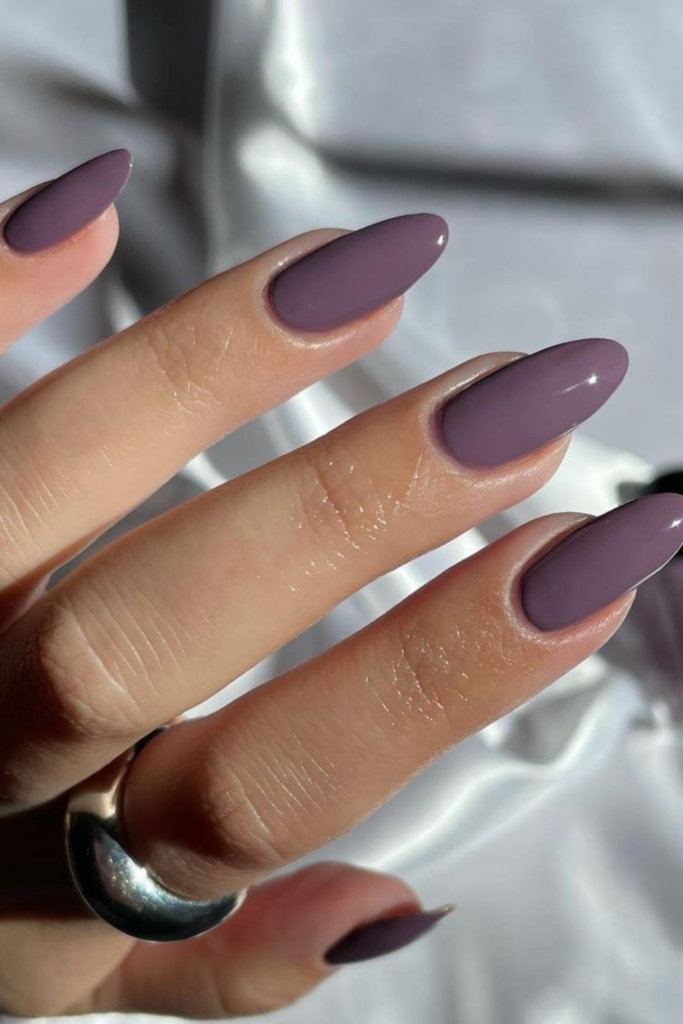 12 Best Winter Nail Colors That Make Your Hands Look Instantly Expensive 12 Best Winter Nail Colors That Make Your Hands Look Instantly Expensive