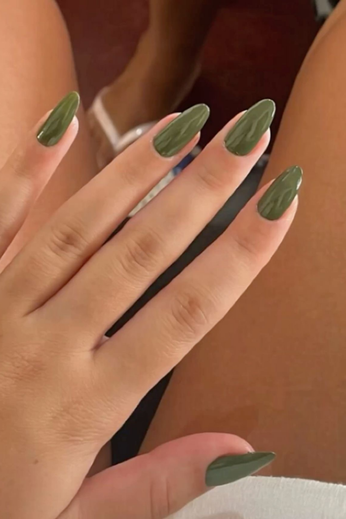 12 Best Winter Nail Colors That Make Your Hands Look Instantly Expensive 12 Best Winter Nail Colors That Make Your Hands Look Instantly Expensive