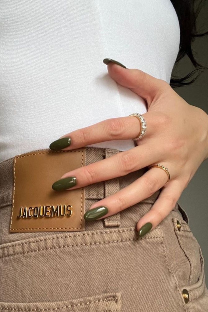 12 Best Winter Nail Colors That Make Your Hands Look Instantly Expensive 12 Best Winter Nail Colors That Make Your Hands Look Instantly Expensive