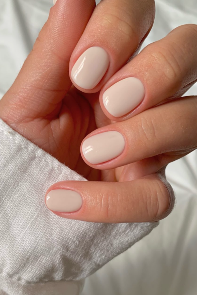 12 Best Winter Nail Colors That Make Your Hands Look Instantly Expensive 12 Best Winter Nail Colors That Make Your Hands Look Instantly Expensive