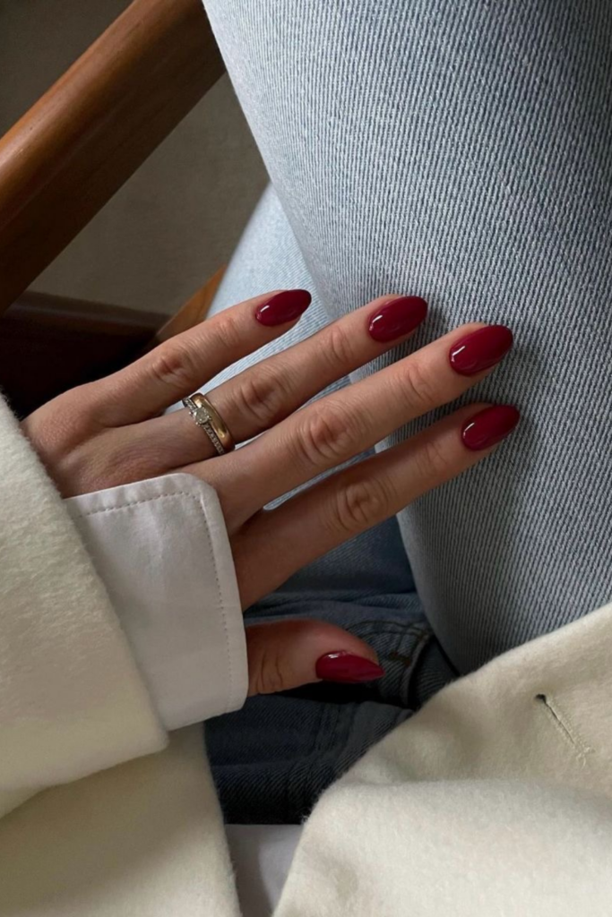12 Best Winter Nail Colors That Make Your Hands Look Instantly Expensive 12 Best Winter Nail Colors That Make Your Hands Look Instantly Expensive