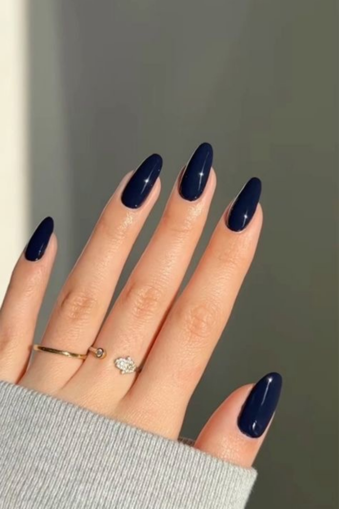 12 Best Winter Nail Colors That Make Your Hands Look Instantly Expensive 12 Best Winter Nail Colors That Make Your Hands Look Instantly Expensive
