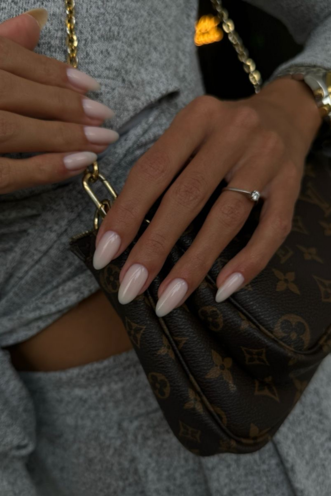 12 Best Winter Nail Colors That Make Your Hands Look Instantly Expensive 12 Best Winter Nail Colors That Make Your Hands Look Instantly Expensive