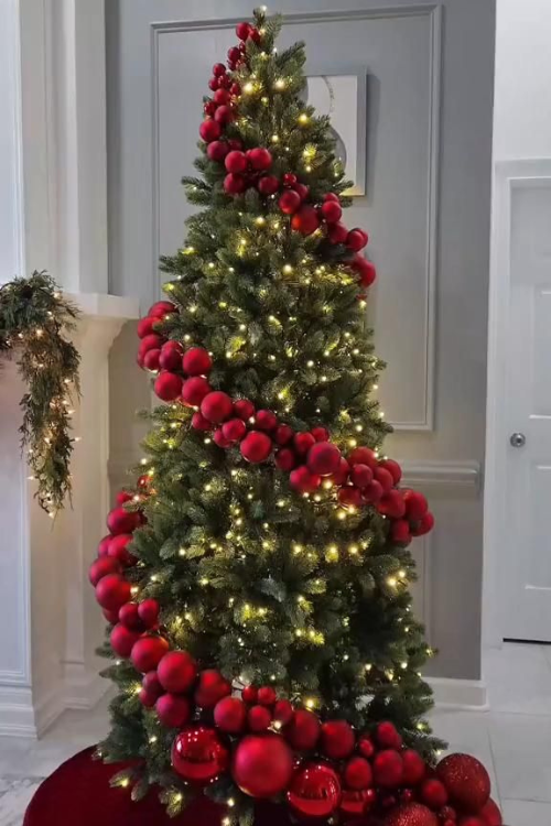 The 12 Red Christmas Trees Everyone’s Obsessed With This Season The 12 Red Christmas Trees Everyone’s Obsessed With This Season