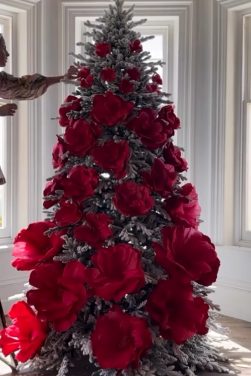 The 12 Red Christmas Trees Everyone’s Obsessed With This Season The 12 Red Christmas Trees Everyone’s Obsessed With This Season