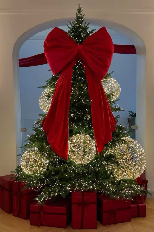 The 12 Red Christmas Trees Everyone’s Obsessed With This Season The 12 Red Christmas Trees Everyone’s Obsessed With This Season