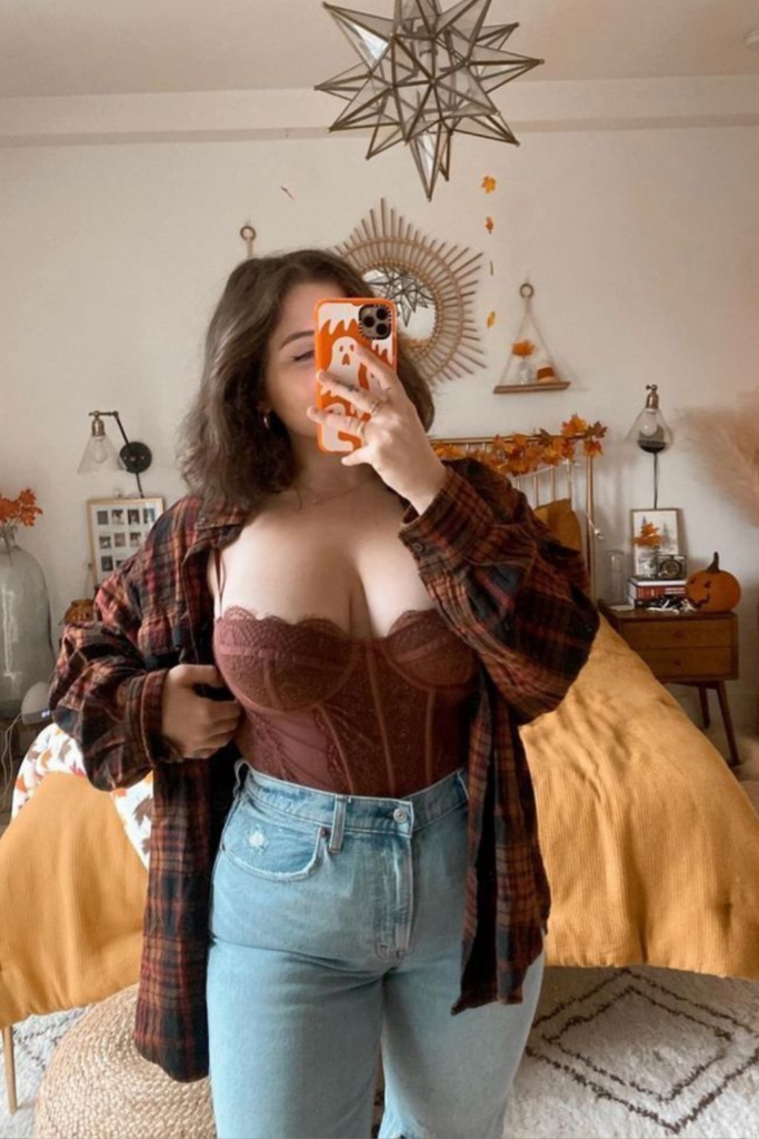 Best & Worst Clothes for Big Busts That Make Getting Dressed Way Easier Best & Worst Clothes for Big Busts That Make Getting Dressed Way Easier