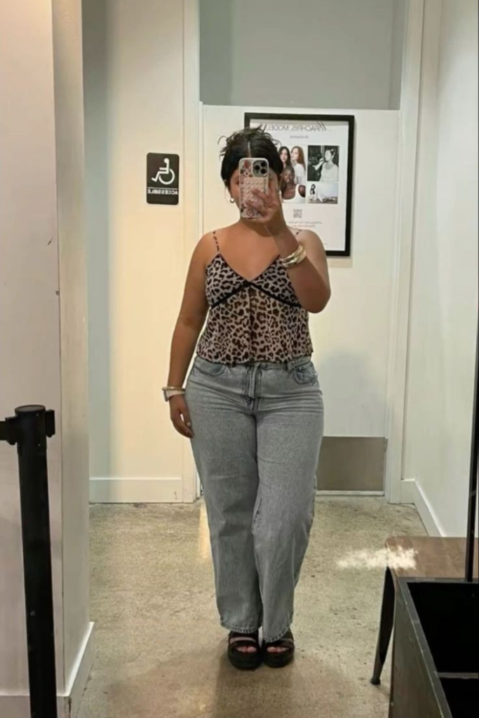 16 Style Secrets Every Short and Curvy Girl Needs to Know to Look 10x More Confident