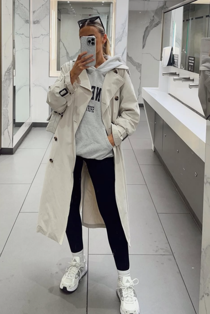 32 Cute Trench Coat Outfits That Prove Classics Never Go Out of Style 32 Cute Trench Coat Outfits That Prove Classics Never Go Out of Style