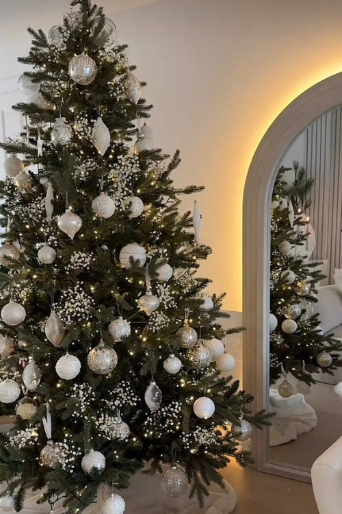 The 12 White Christmas Trees That Turn Your Home Into a Snowy Fairytale