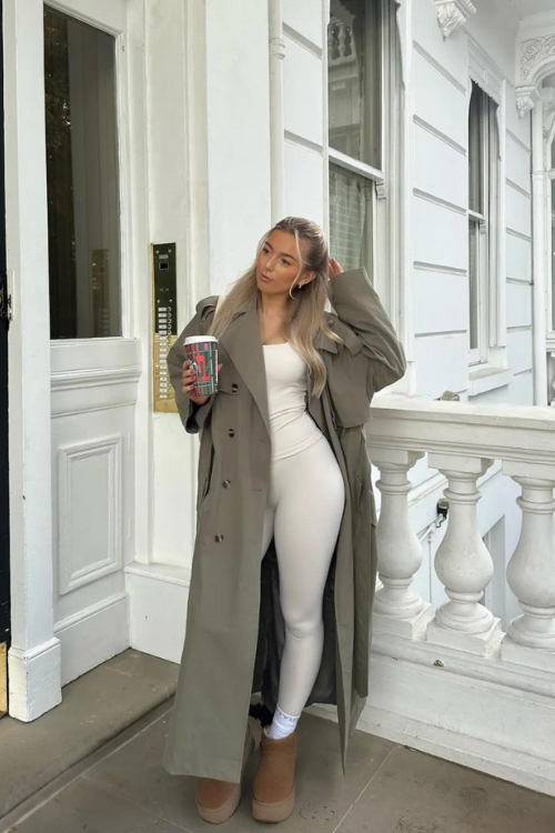 19 White Leggings Outfits That Make Casual Look Effortlessly Expensive 19 White Leggings Outfits That Make Casual Look Effortlessly Expensive