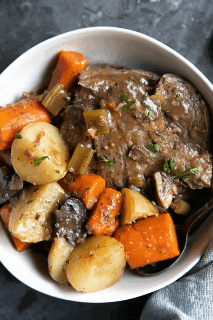 23 Mouth-watering Crockpot Recipes That Make Dinner Stupidly Easy 23 Mouth-watering Crockpot Recipes That Make Dinner Stupidly Easy