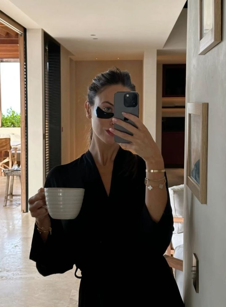 7 Life-Upgrading Habits for Women in Their 30s & 40s 7 Life-Upgrading Habits for Women in Their 30s & 40s